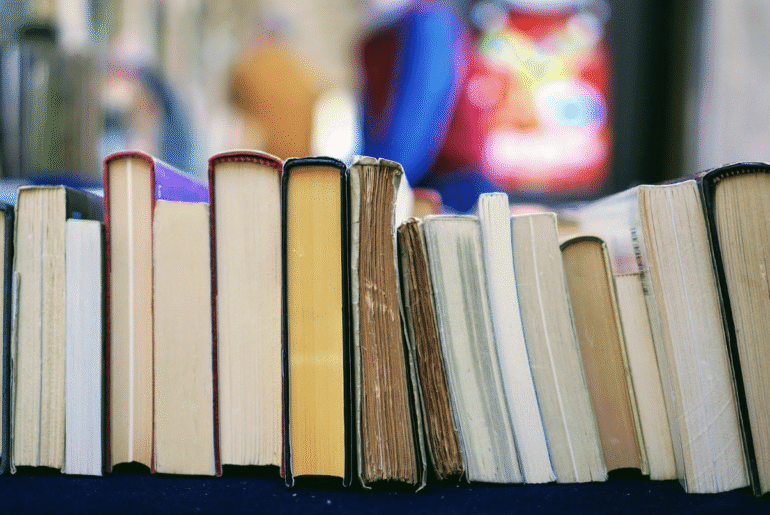 The Best Books About Money for Students - Verified by FangWallet